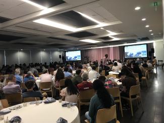 presentation with 2 screens